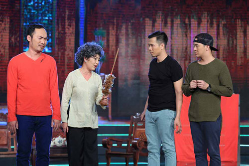 Long Nhật hò Huế, ca vọng cổ tặng người dân Long An ảnh 18 Long Nhật hò Huế, ca vọng cổ tặng người dân Long An ảnh 18