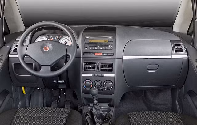 Theo đó, khi lựa chọn mẫu xe này, bạn cần phải tìm hiểu kỹ càng trước khi nhận xe hoặc mua của những người quen biết đang sử dung. Đặc biệt nếu không thấy tin tưởng có thể bỏ qua và chuyển sang các mẫu xe khác