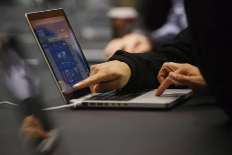 Người nổi tiếng và chính trị gia đang là mục tiêu nhắm đến hàng đầu của tội phạm mạng. Ảnh minh họa: AP