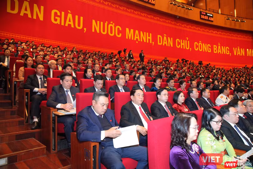 Các đại biểu tham dự Đại hội Đảng khoá XIII.