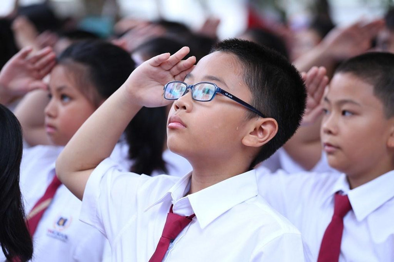 Trẻ em Việt Nam được lớn lên trong môi trường giáo dục đậm tính lý tưởng. Trẻ em Việt Nam được lớn lên trong môi trường giáo dục đậm tính lý tưởng.