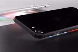 Ngắm mẫu iPhone SE 2022 sắp ra mắt đẹp mãn nhãn