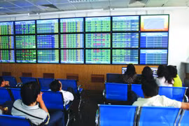 Cổ phiếu bluechip là động lực chính để kéo VN – Index quay đầu đi lên