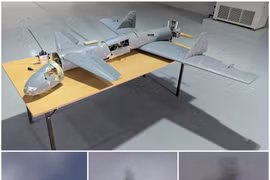 Máy bay không người lái Houthi, loại Qasef 1/Ababil T mang bom tấn công cuộc diễu hành quân sự. Ảnh minh họa SkyNews