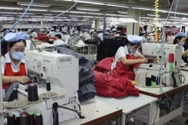 Mở cửa và hội nhập thị trường là cần thiết, song các doanh nghiệp cần phải nhanh chóng cải cách môi trường kinh doanh và nâng cao năng lực cạnh tranh. Ảnh minh hoạ 