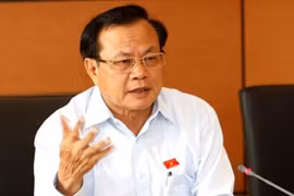 'Cứ mở đường là tính đến chuyện chia chác'