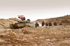 IS tiếp tục tấn công thí mạng ở Deir Ezzor, hàng chục chiến binh bị diệt