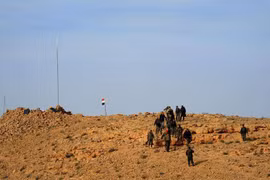 Quân đội Syria giành một đỉnh núi then chốt, tiến gần hơn đến Qaryatayn