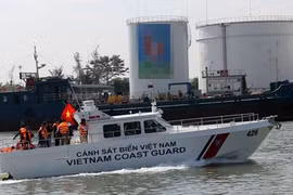 Xuồng tuần tra cao tốc MS-50 có chiều dài 13,66m, rộng 3,78m, chiều cao mạn 1,42m, mớn nước 0,51m, sức chở 16 người.