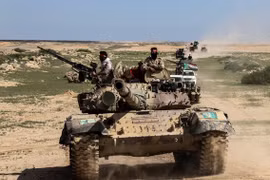 Binh sĩ Iraq tấn công trên chiến trường Mosul