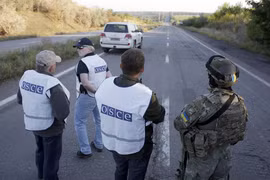 Lực lượng Ukraine rút lui - báo cáo của OBSE