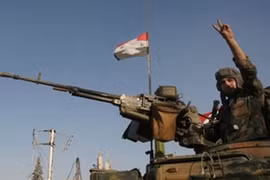 Xe tăng quân đội Syria trên chiến trường Đông Ghouta - ảnh minh họa Masdar News