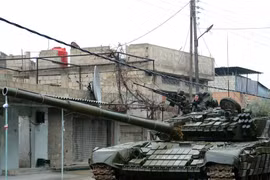 Xe tăng lực lượng Tigers trên đường phố Aleppo