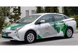 Toyota ra mắt xe chạy bằng nhiên liệu linh hoạt tại Ấn Độ ngày 28/9. Ảnh AutoCar India