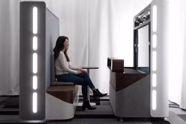 Gian gọi video thực tế ảo 3D, người dùng tiếp xúc trực tiếp trong dự án Project Starline. Ảnh TechCrunch+.