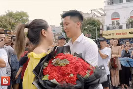 Cặp đôi trong clip được lựa chọn ngẫu nhiên.