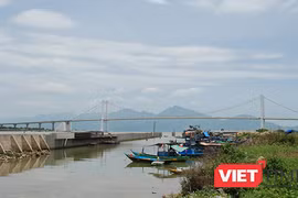 Mặc dù chưa hoàn thành báo cáo tác động môi trường nhưng chủ đầu tư dự án Bất động sản và Bến du thuyền Đà Nẵng-Marina Cmplex vẫn tiến hành thi công bất chấp quy định