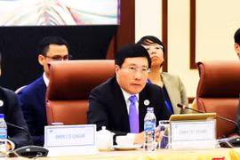 Phó Thủ tướng, Bộ trưởng Ngoại giao Phạm Bình Minh, Chủ tịch Ủy ban Quốc gia APEC 2017 chủ trì Hội nghị liên Bộ trưởng Ngoại giao - Kinh tế (AMM) lần thứ 29 của Diễn đàn Hợp tác kinh tế châu Á – Thái Bình Dương (APEC)