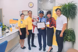 Nhân viên PVcomBank trả lại 500 triệu đồng cho khách hàng