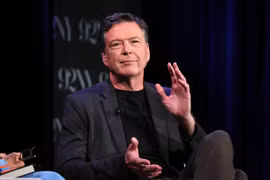 Cựu Giám đốc FBI James Comey trong bức ảnh chụp năm 2023. Ảnh: Getty.