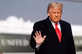 Tổng thống Trump dự kiến sẽ tiếp tục ban lệnh ân xá trước khi rời nhiệm sở (Ảnh: CNBC)