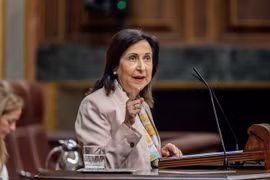 Bộ trưởng Quốc phòng Tây Ban Nha Margarita Robles tại Đại hội đại biểu ở Madrid, ngày 18/6. Ảnh: Getty.