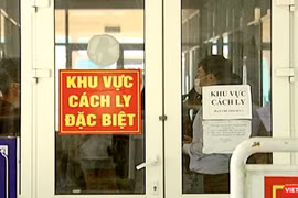 Chủ tịch Nguyễn Đức Chung đặc biệt cảnh báo về việc ở Bệnh viện Bạch Mai rất dễ có thêm nhiều ca lây nhiễm.