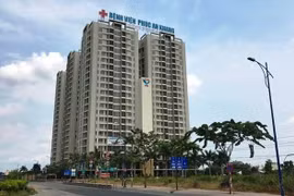 Khối nợ xấu 2.200 tỉ đồng của chủ Bệnh viện Phúc An Khang 