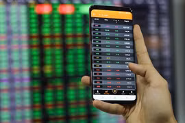 Cổ phiếu Sacombank – ván bài hạ màn