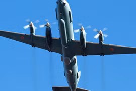 Máy bay trinh sát IL-20 của không quân Nga