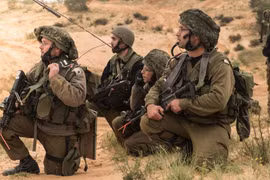 Quân đội Israel trên cao nguyên Golan.