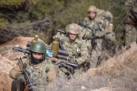 Quân Thổ Nhĩ Kỳ tại tây bắc Syria.