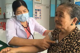 Dự thảo Luật Khám bệnh, chữa bệnh (sửa đổi) vừa được thông qua quy định cả về quyền, nghĩa vụ của người bệnh; người hành nghề khám bệnh.