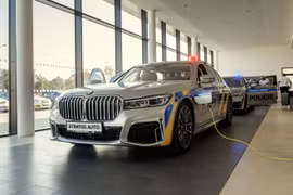 BMW 7-Series của lực lượng cảnh sát Cộng hòa Czech. 