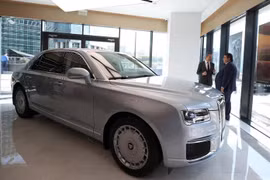 Mẫu Senat trưng bày trong lễ khai trương showroom đầu tiên của Aurus tại Moskva hôm 23/8. Ảnh: Reuters 