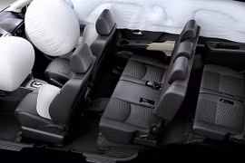 Có 6 túi khí là một trong những thế mạnh của Toyota Rush, chỉ có một biến thể tại Việt Nam.
