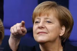 Bà Merkel
