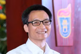 Phó thủ tướng Vũ Đức Đam giao lưu với sinh viên Nhân văn sáng 15/9.