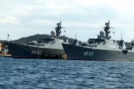 Hai chiến hạm tàng hình Gepard Lý Thái Tổ và Đinh Tiên Hoàng của hải quân Việt Nam