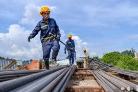 Doanh nghiệp sắt thép lãi kỷ lục