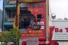 Tp. HCM: Cháy lớn tại cửa hàng bếp, 4 người thương vong