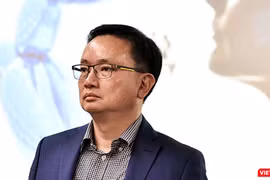 “Làm thế nào để gây dựng nên một công ty có thể phục vụ một tỷ người và hơn thế nữa?".