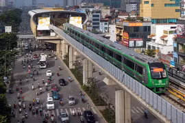 Dự án đường sắt Cát Linh - Hà Đông đã nhiều lần trễ hẹn, gây bức xúc dư luận.