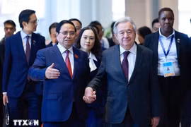 Nhà báo
