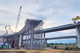 Một góc hạ tầng giao thông kết nối Cảng biển Liên Chiểu (TP Đà Nẵng) với đường cao tốc