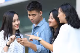 Zalo, Facebook Messenger, Viber... dần chiếm chỗ dịch vụ thoại, SMS truyền thống. Ảnh minh hoạ.
