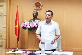 Thứ trưởng Bộ Y tế Đỗ Xuân Tuyên 