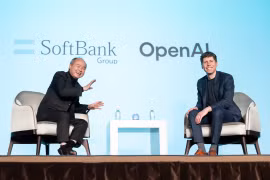 Chủ tịch Softbbank và CEO OpenAI trước lễ ký kết hợp tác