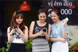 Nhiều nhà mạng tự động cài đặt, đăng ký và gia hạn dịch vụ giá trị gia tăng mà người tiêu dùng không biết hoặc khó có thể kiểm soát.