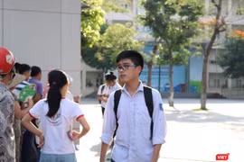 Thí sinh khá tiếc nuối sau khi rời khỏi phòng thi. Ảnh: Minh Thúy